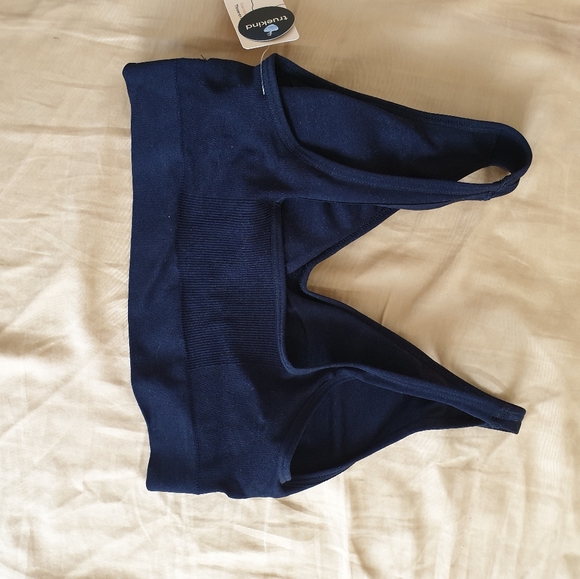 Truekind black bra, size M - Picture 2 of 3